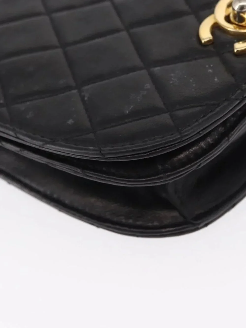 CHANEL Pouch Lamb Skin Black Gold CC Auth 165615